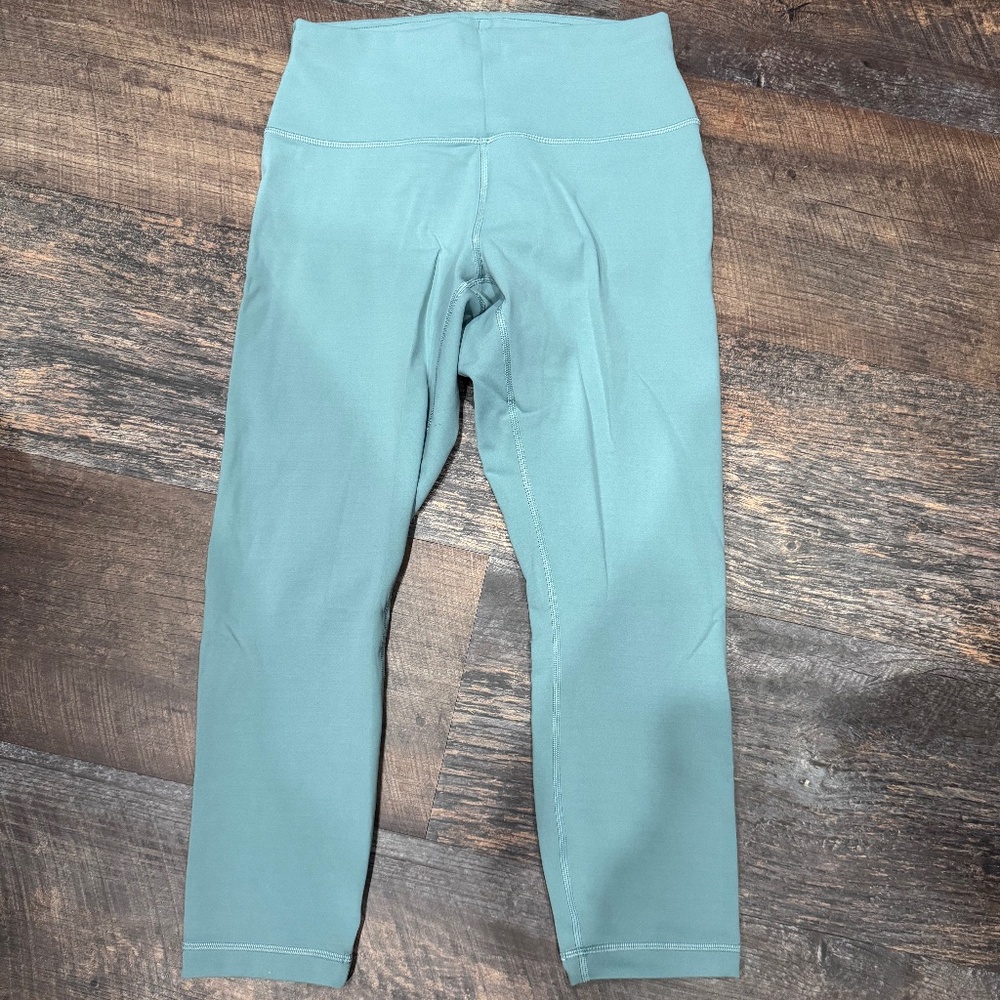 Lululemon Wunder Train Contour Fit 25" Size 10